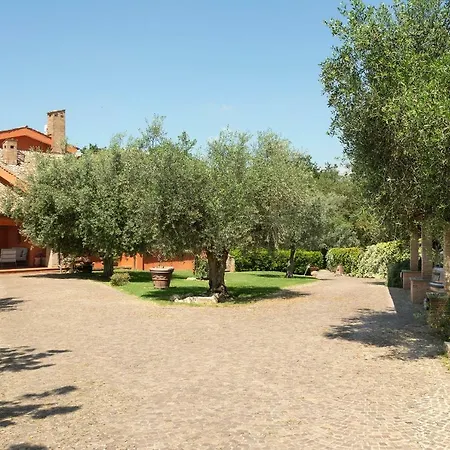 In Via Della Marcigliana Villa Casale Torre San Giovanni